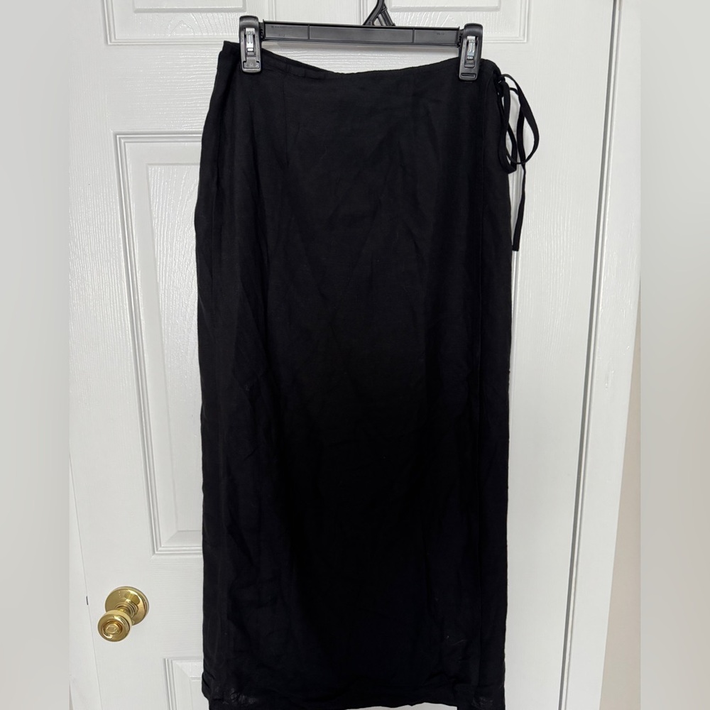 Elegant Black Women's Skirt